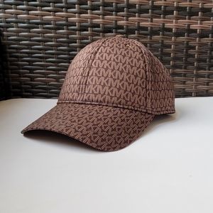 MK logo cap